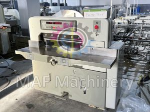 Polar 76 paper cutter – fully programmed